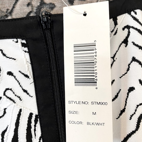 NWT Stera Black & White Zip Stretch Blouse/Jacket - Picture 5 of 5